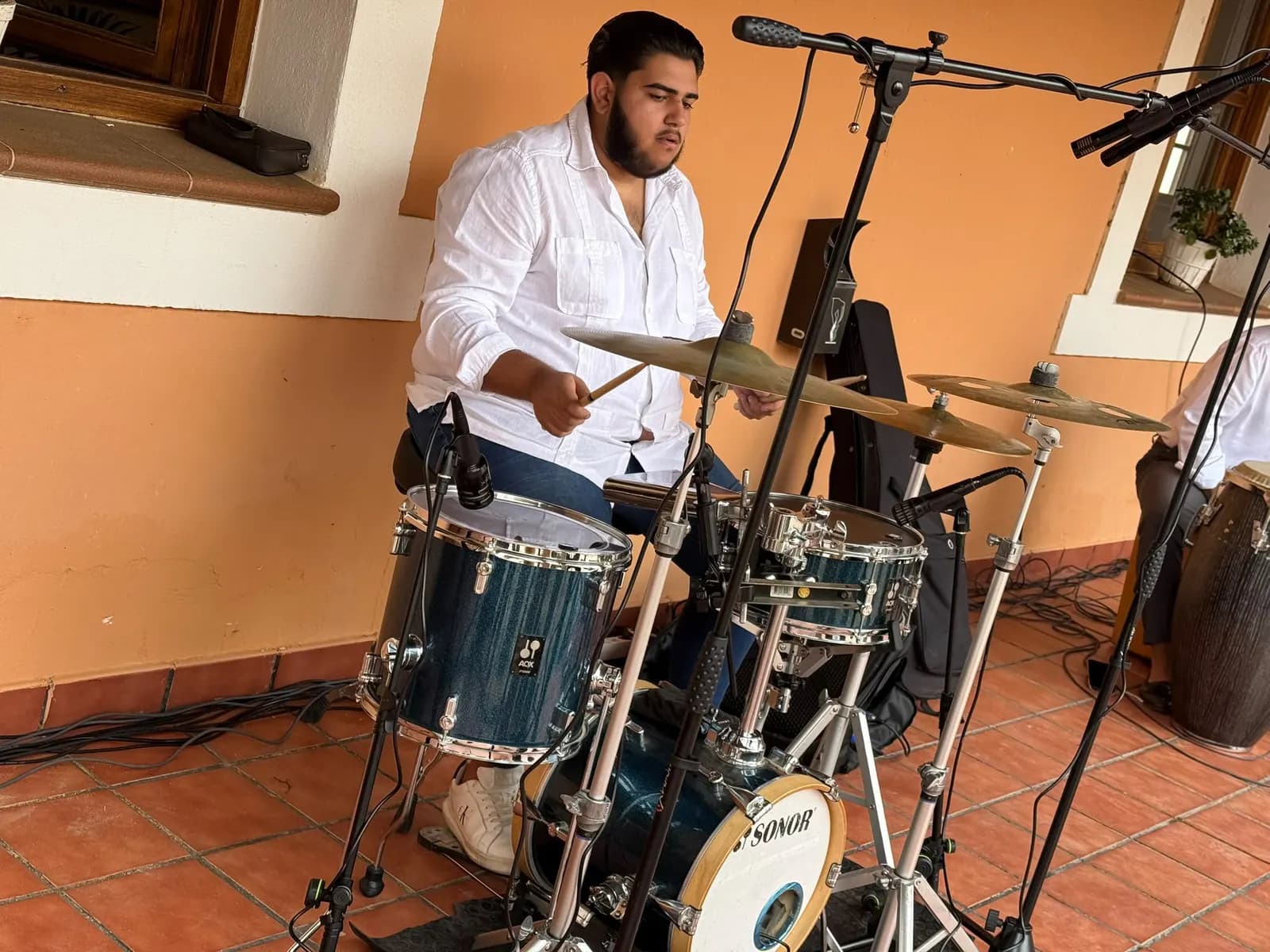 Batterie de Califa Jerezano repiquée pour le mariage à la Bodega Finca Los Aljibes